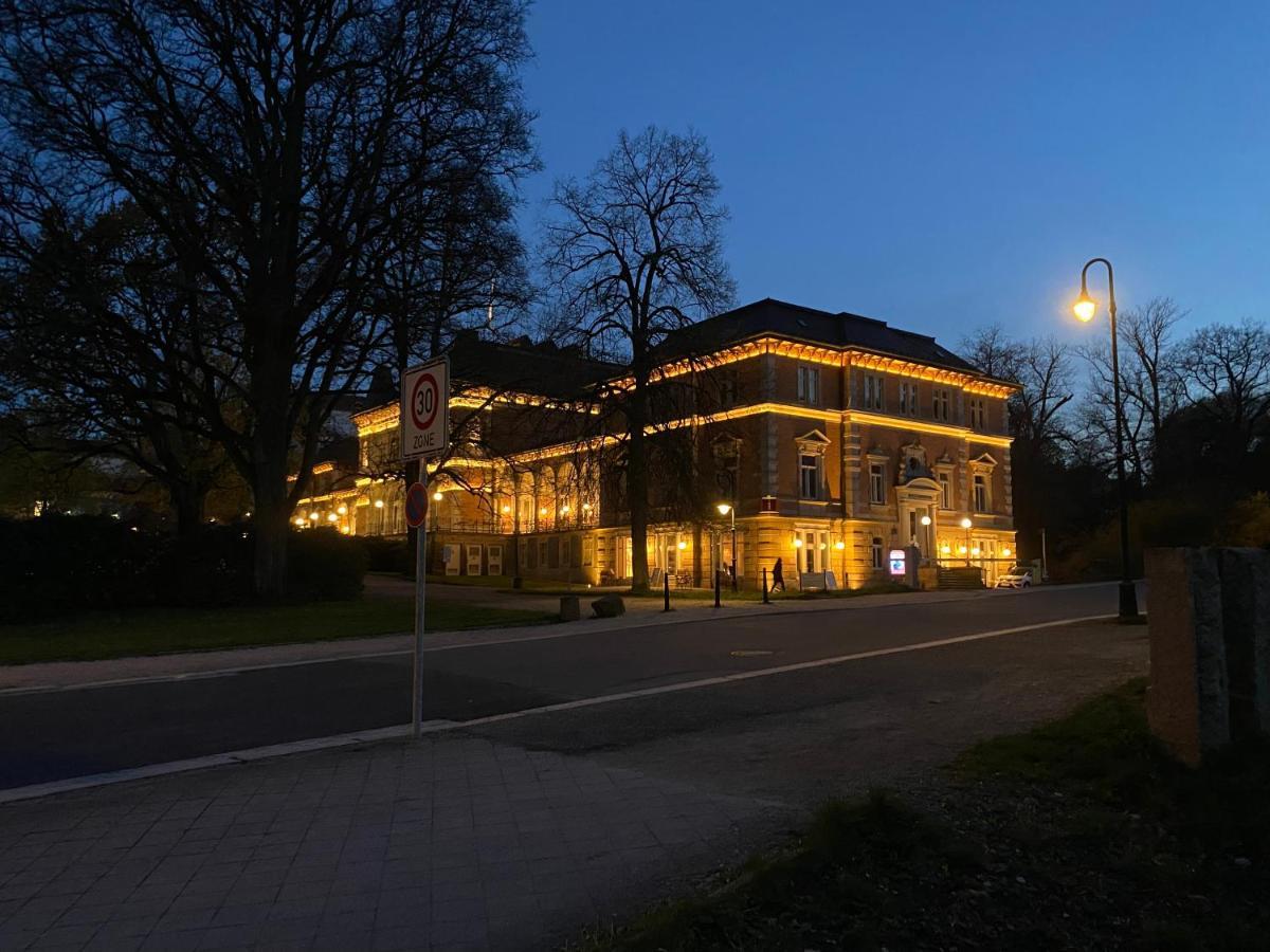 Fewo Roland Ranft Direkt Am Kurpark Barrierearm 60Qm Бад Елстер Екстериор снимка